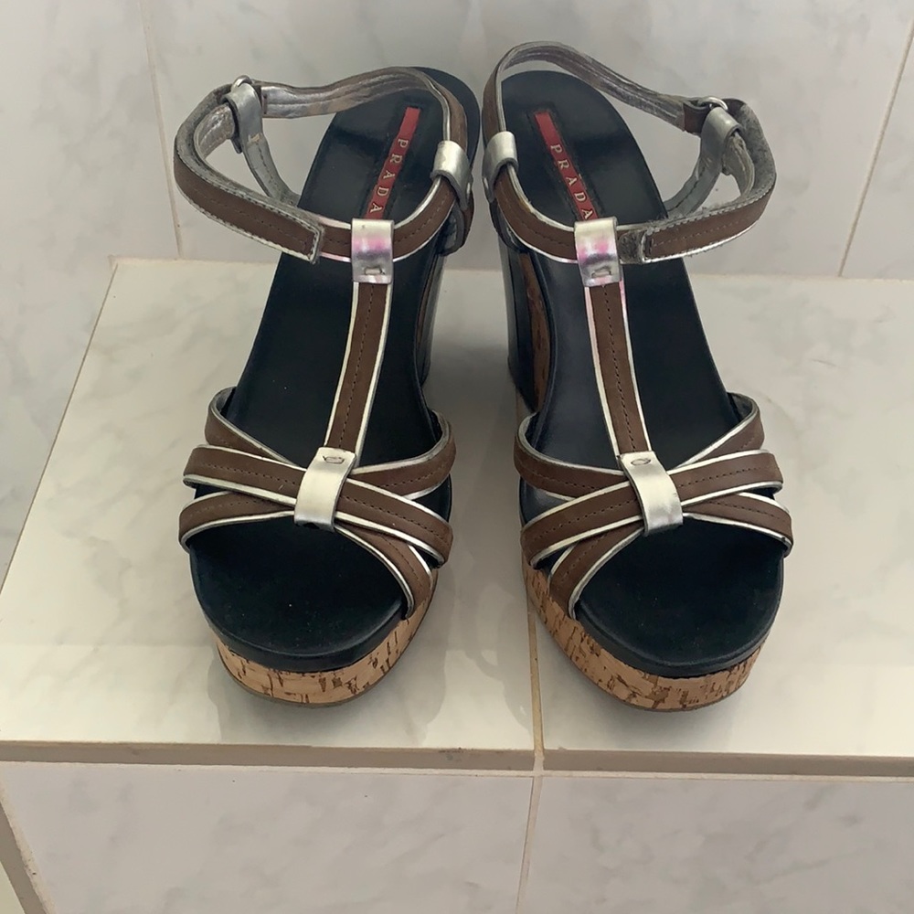 Women’s shoes